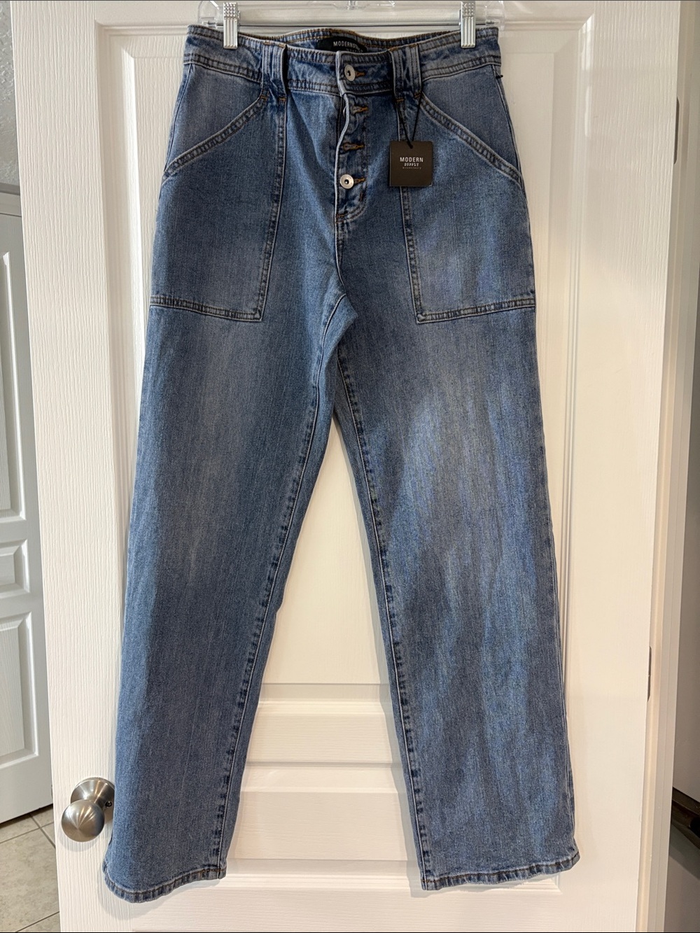 Modern Supply by Sanctuary Relaxed Straight-Leg Jeans in Light Blue Denim
